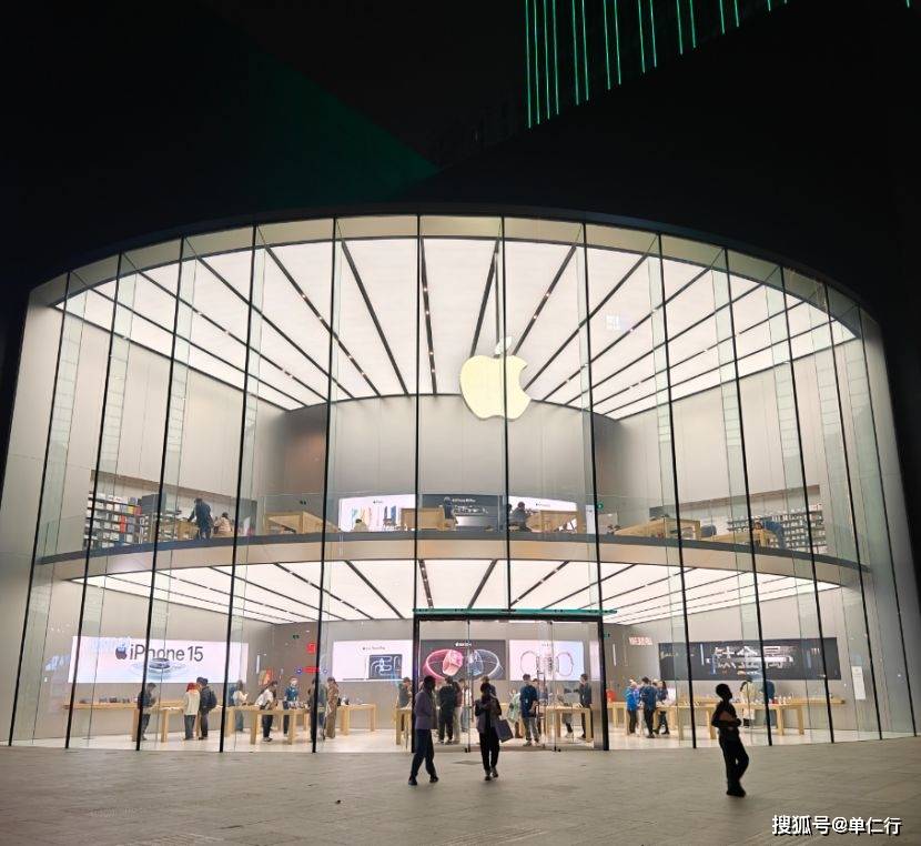 解读巴菲特2025年股东信：为什么大手笔减持苹果股票？