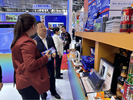 日出东方 福聚龙江 抚远市特色展品亮相哈洽会