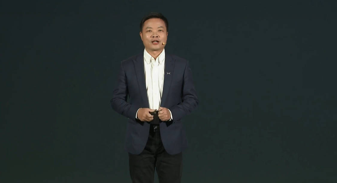 小鹏汽车何小鹏：智驾需求拐点已至 小鹏规划AI汽车等三条增长曲线